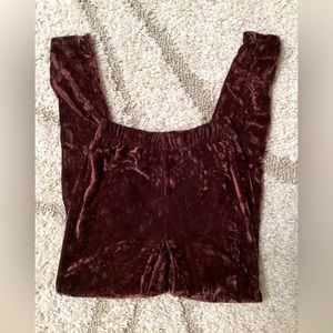 Red crush velvet leggings.